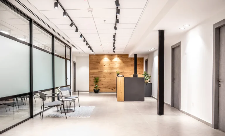 א.פ.ק ביצוע בע"מ - דלפק עם פינת ישיבה