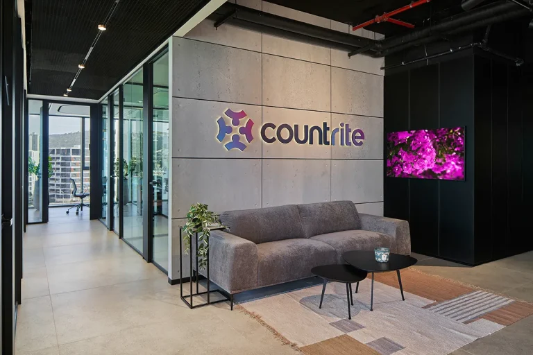 קאונטרייט | גילה וינטר - טירת הכרמל פינת ישיבה